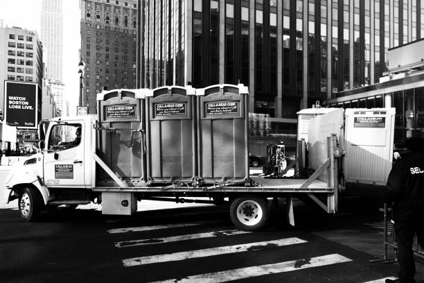 Best Portable toilet rental cost  in Rock Falls, IL